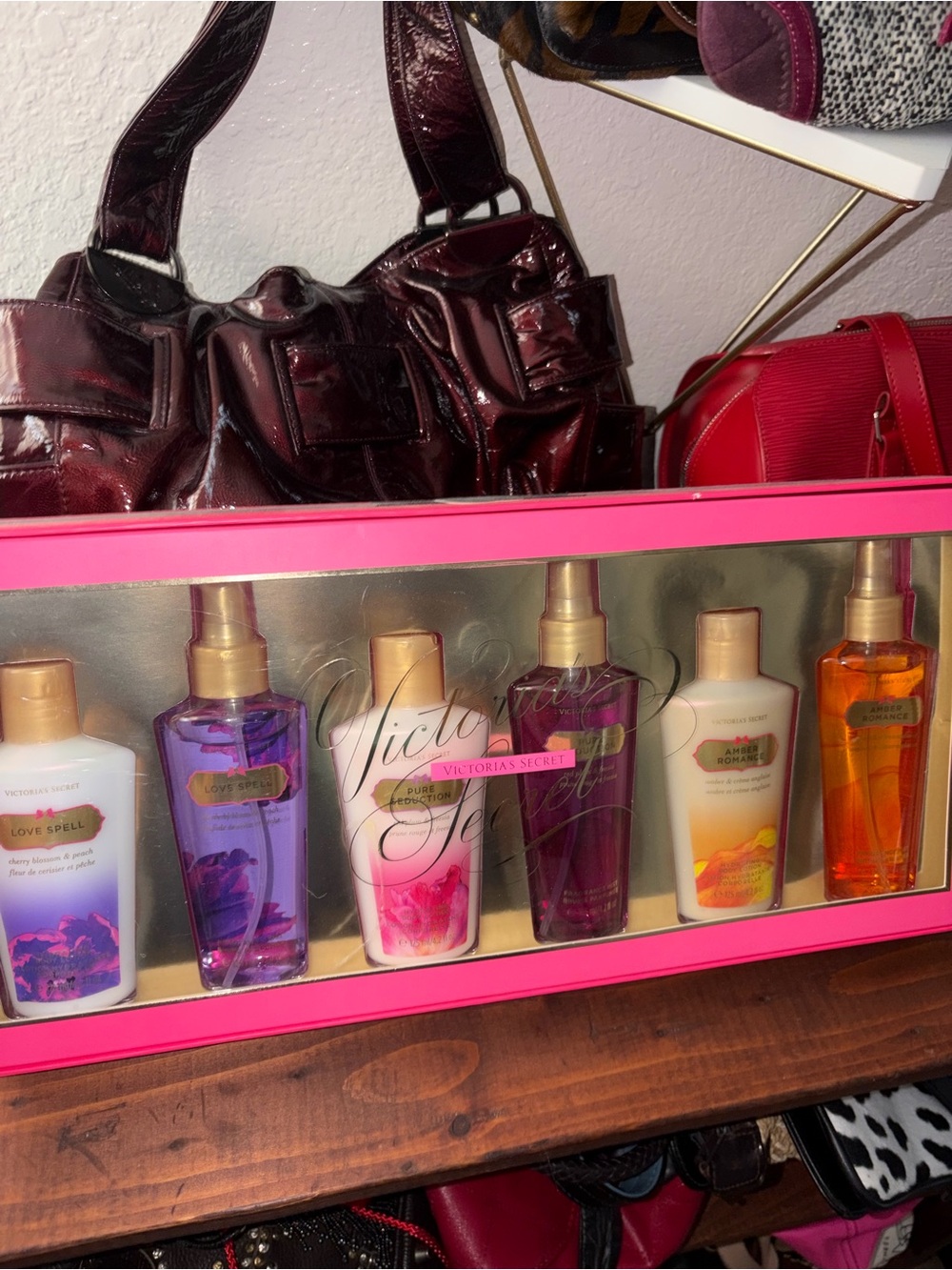 Victoria's Secret Pink Gift Box Beauty Set 3 Scents / VS Classics